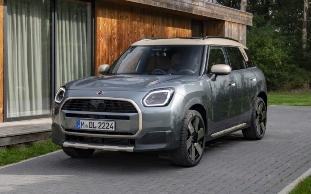 Mini Countryman S All4 Favoured (mhev)